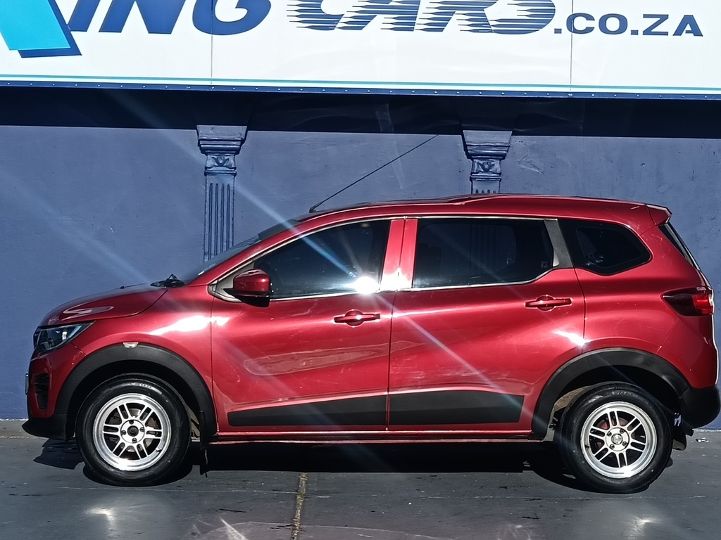 2021 Renault Triber — photo 5