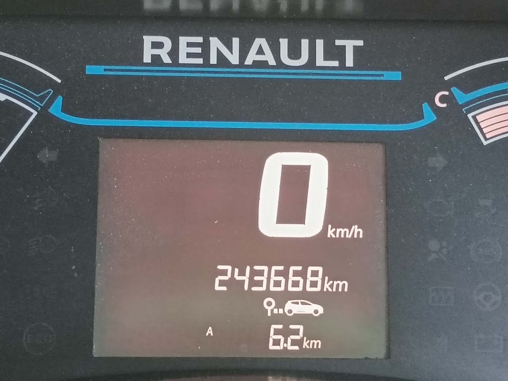 2021 Renault Triber — photo 9