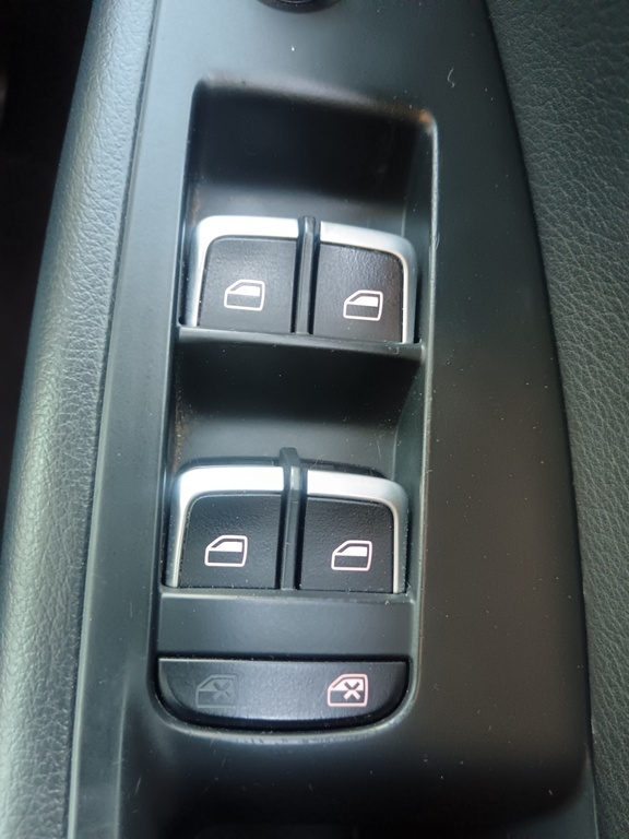 Audi Q5 - View 12