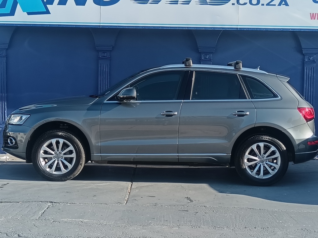 Audi Q5 - View 5