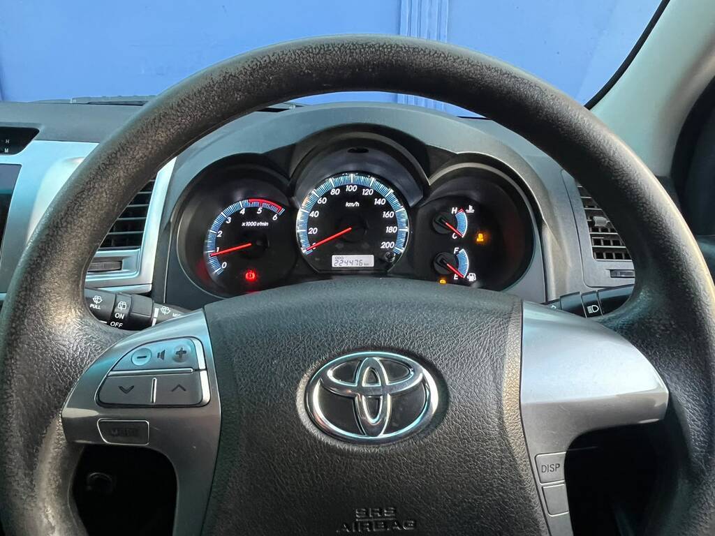 Toyota Fortuner - View 9