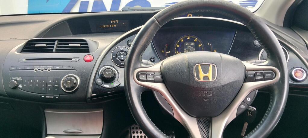 2010 Honda Civic — photo 8