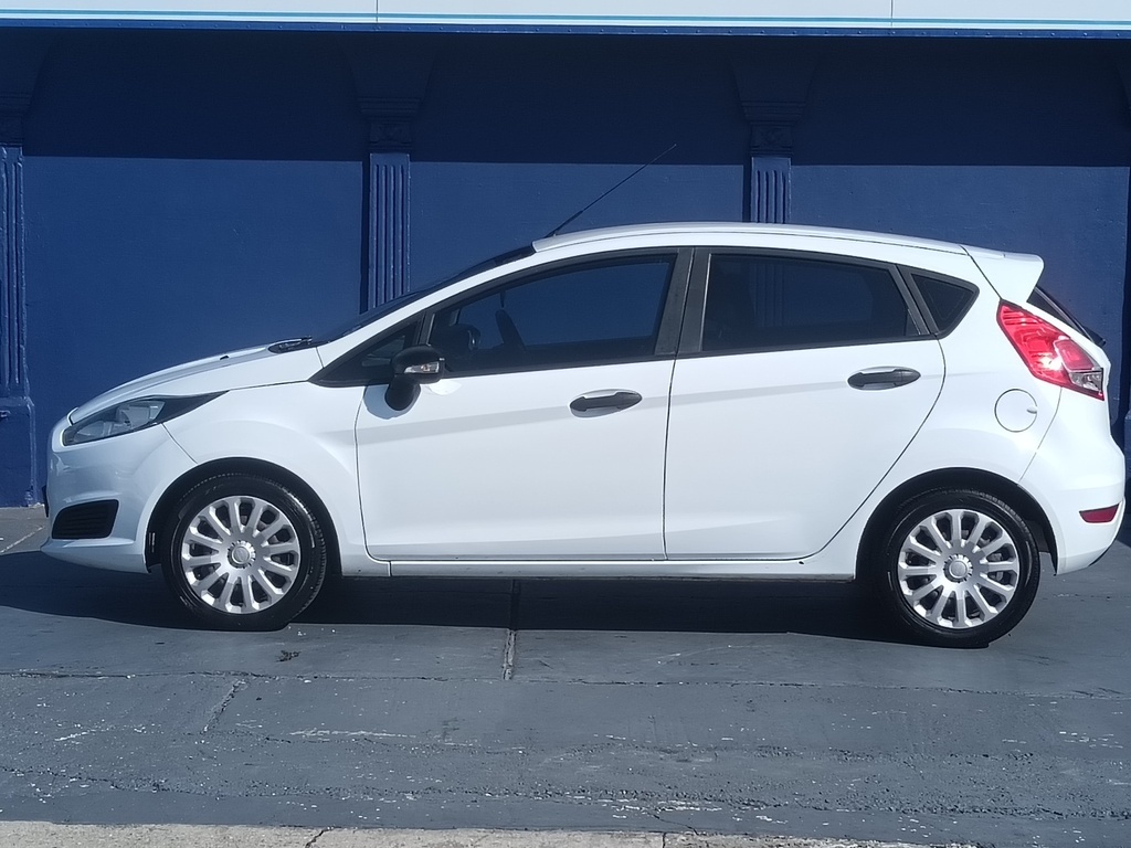 Ford Fiesta - View 5