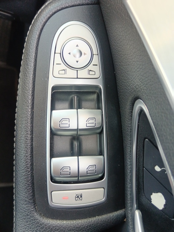 Mercedes-benz C Class - View 10