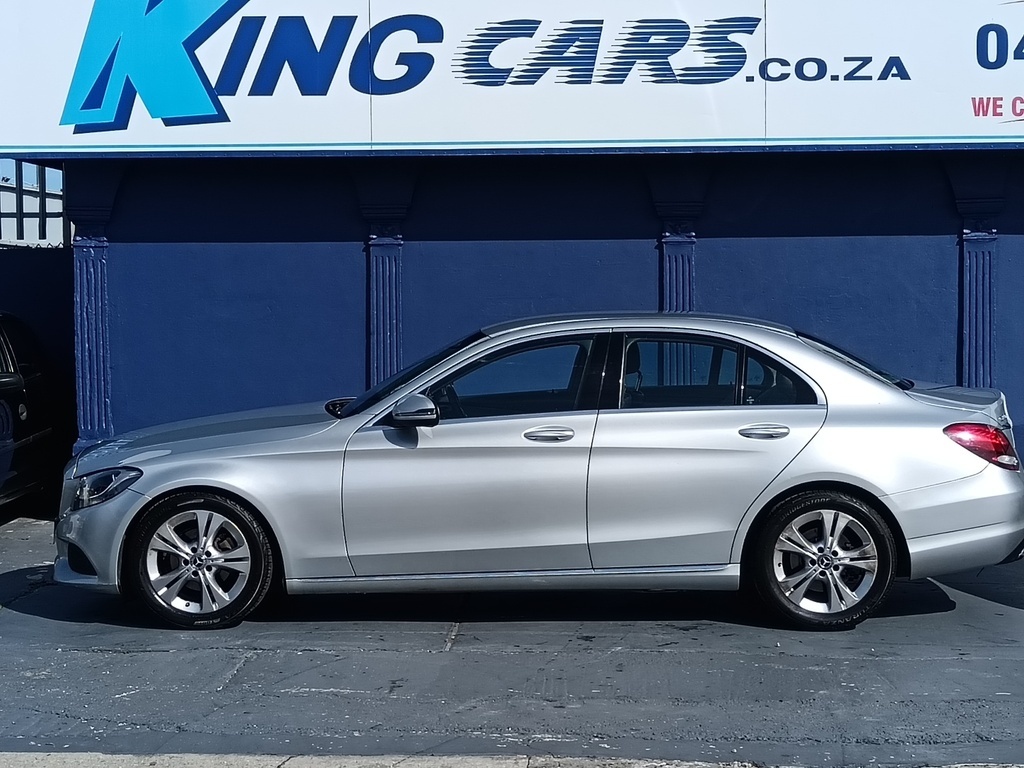 Mercedes-benz C Class - View 6