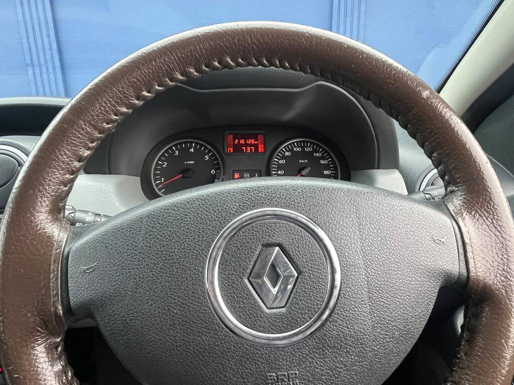 Renault Duster - View 9
