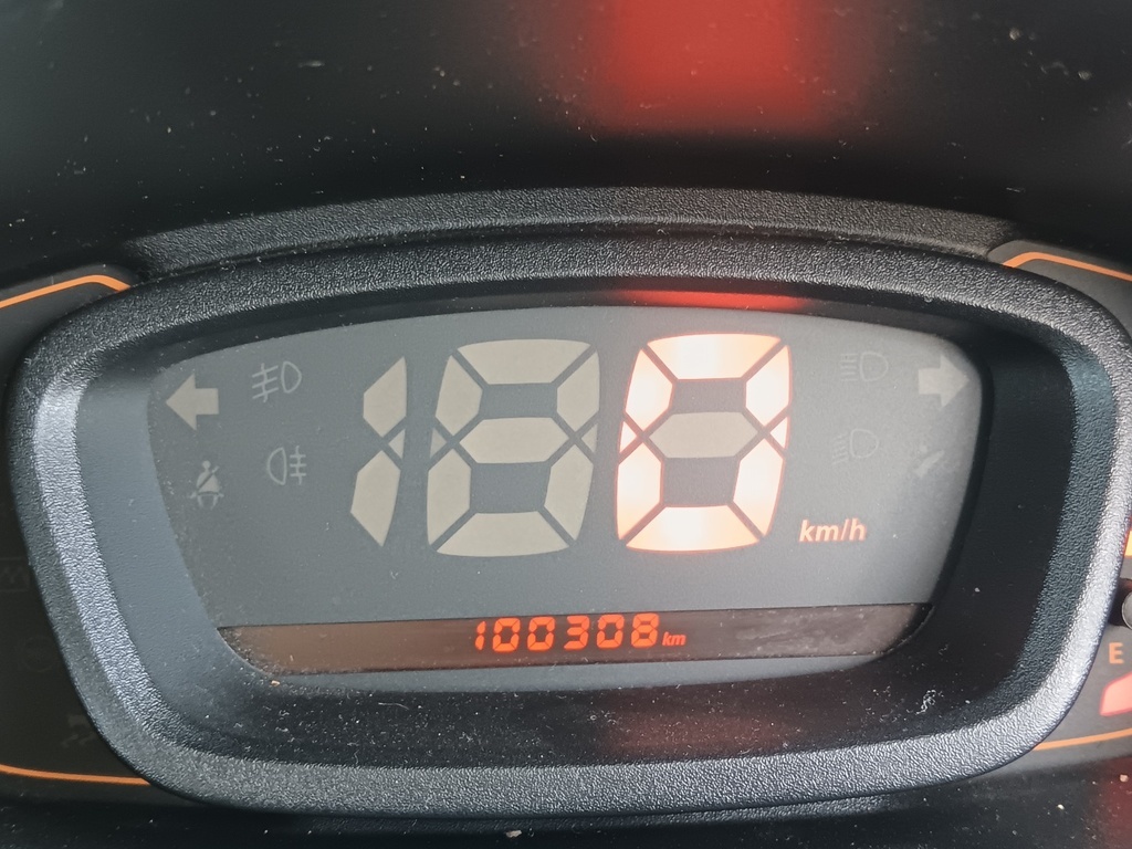 Renault Kwid - View 12