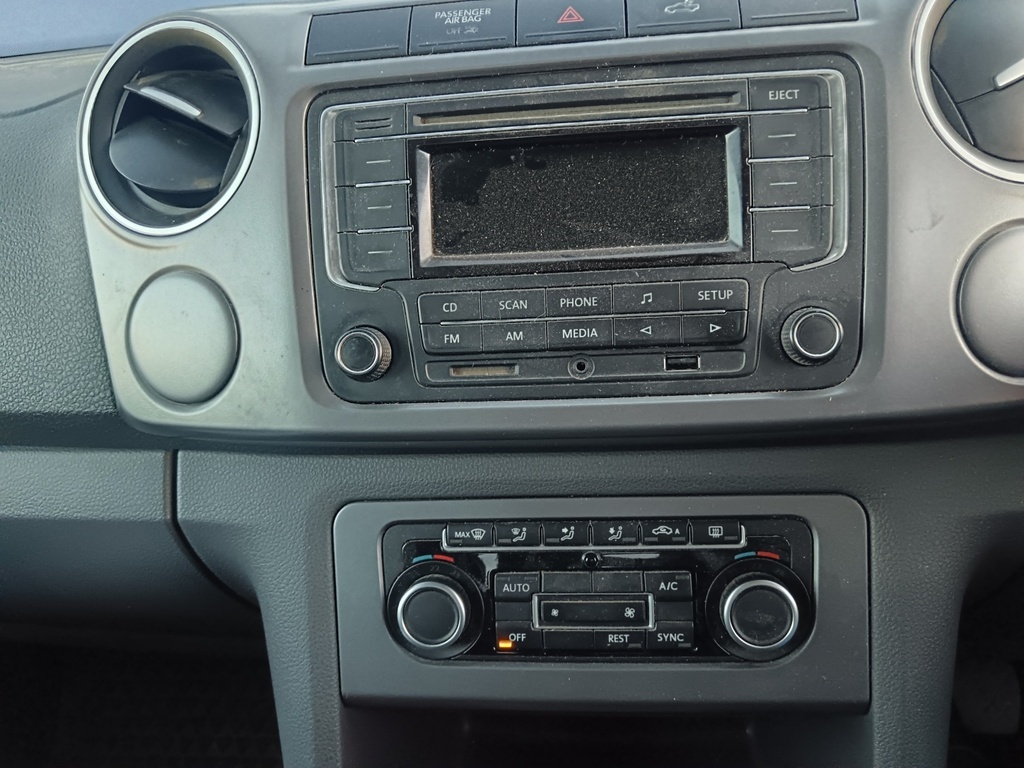 2015 Volkswagen Amarok — photo 11