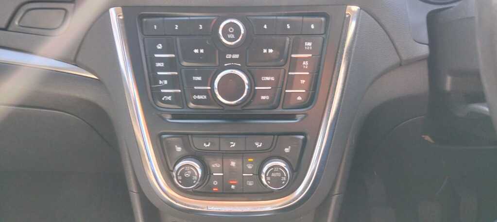 2016 Opel Mokka — photo 13