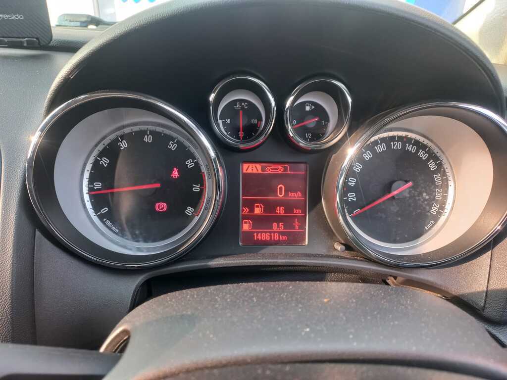 Opel Astra - View 9