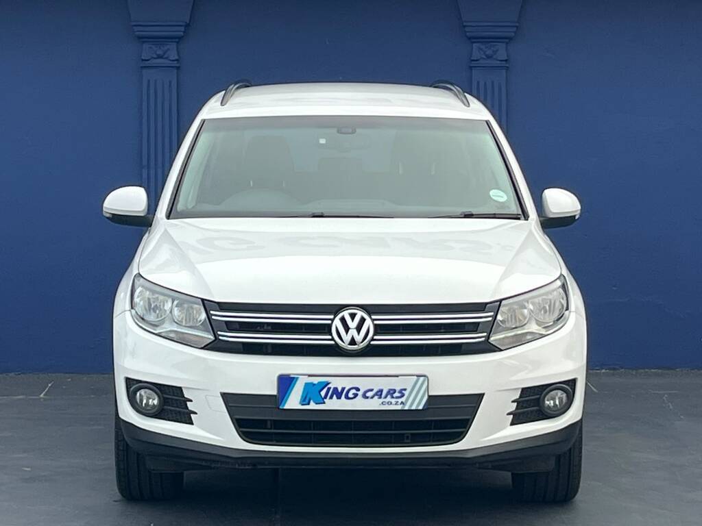 Volkswagen Tiguan - View 2