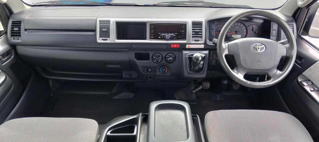 Toyota Quantum - View 10