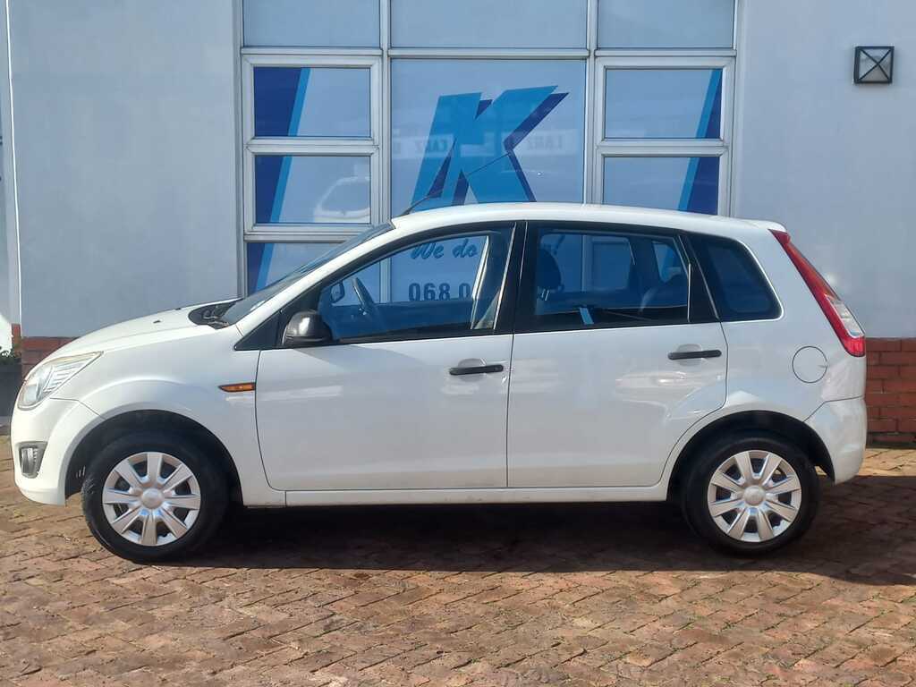 Ford Figo - View 5