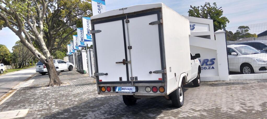 Nissan Hardbody - View 8