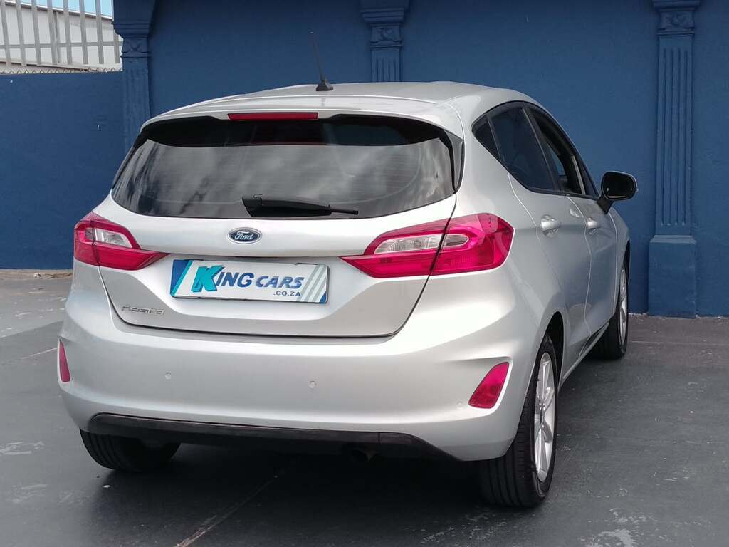 2018 Ford Fiesta — photo 8
