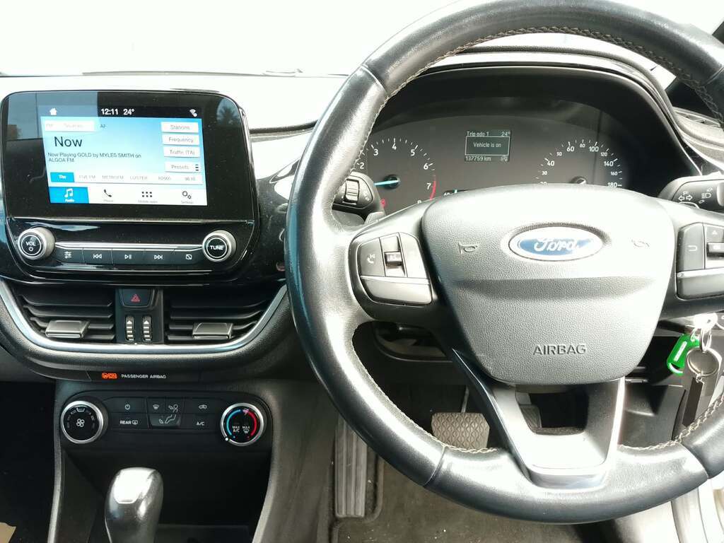 2018 Ford Fiesta — photo 9