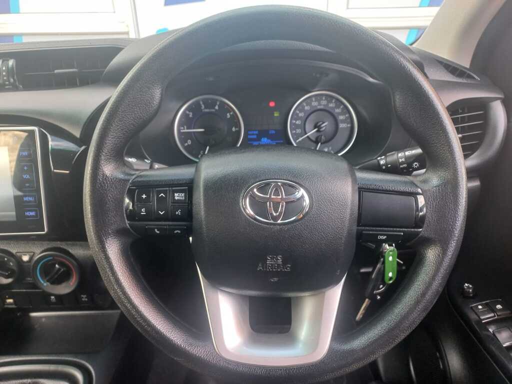 Toyota Hilux - View 10