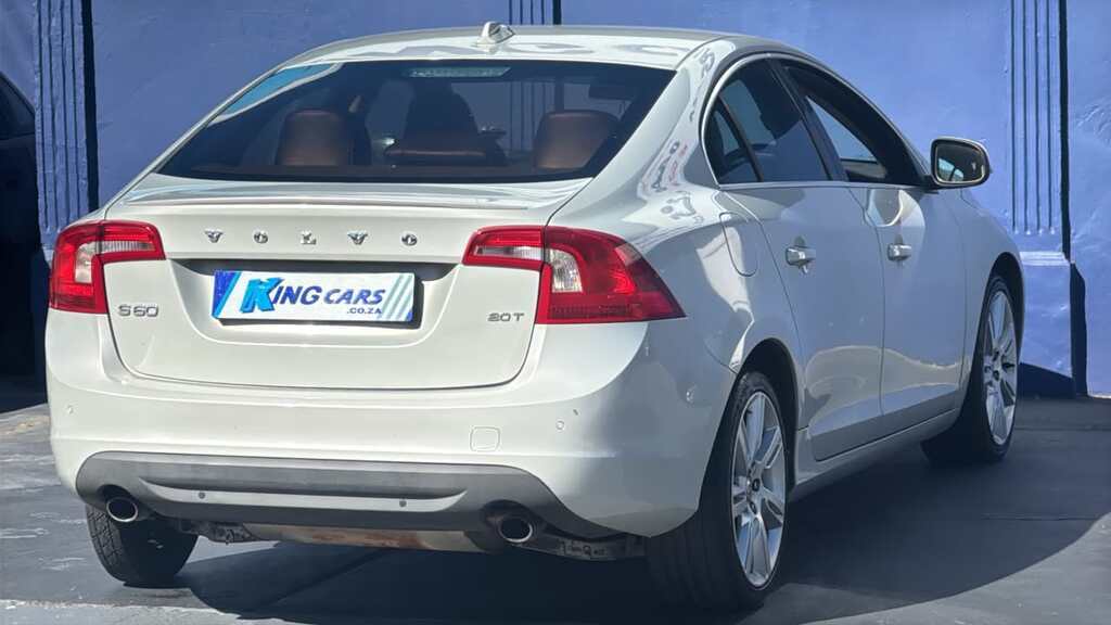 2011 Volvo S60 — photo 5