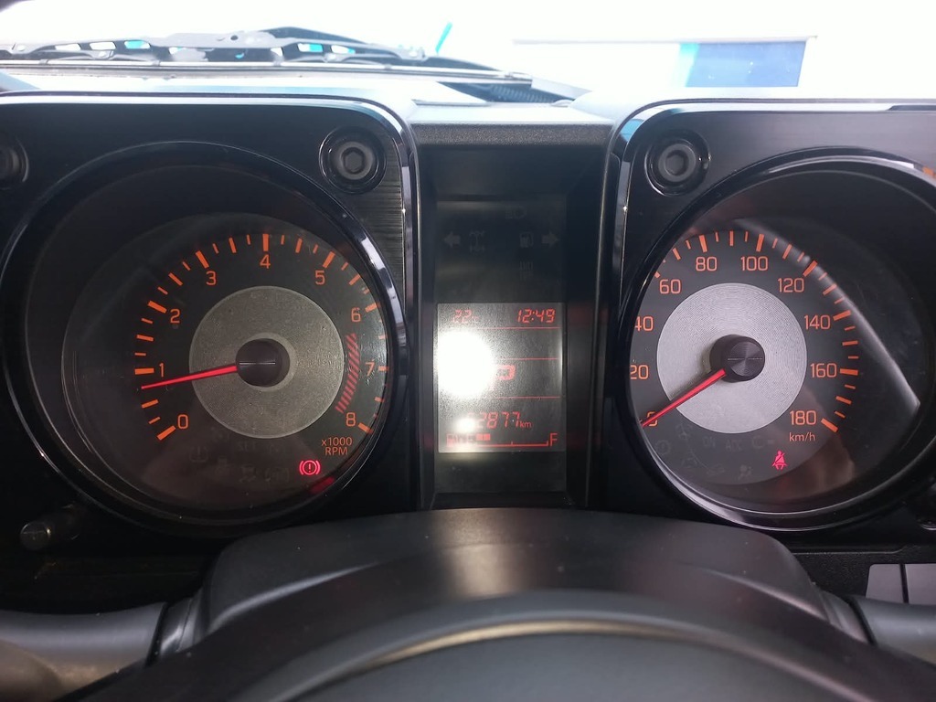 2021 Suzuki Jimny — photo 9