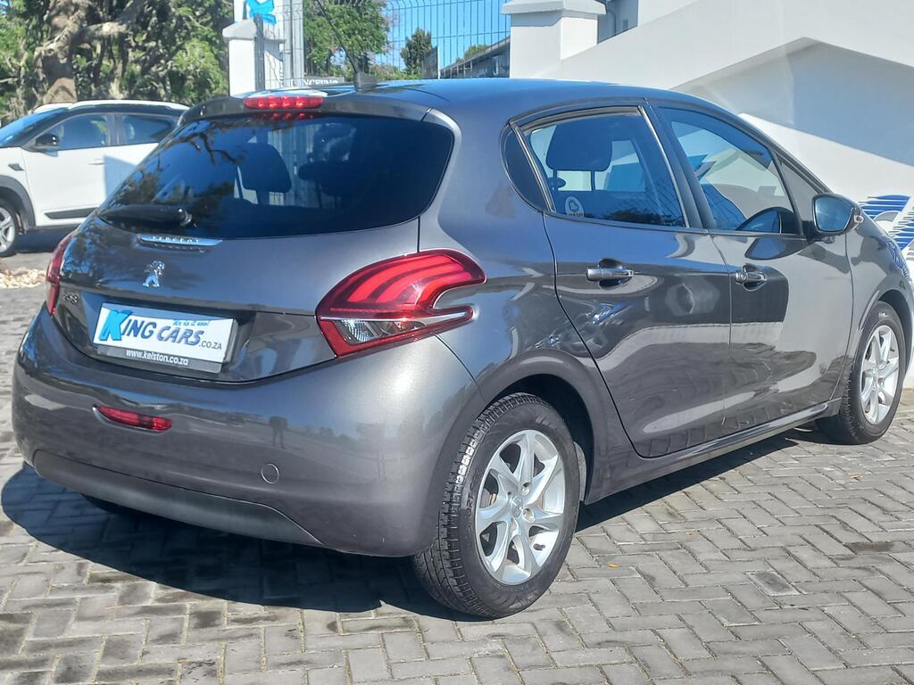 2020 Peugeot 208 — photo 8