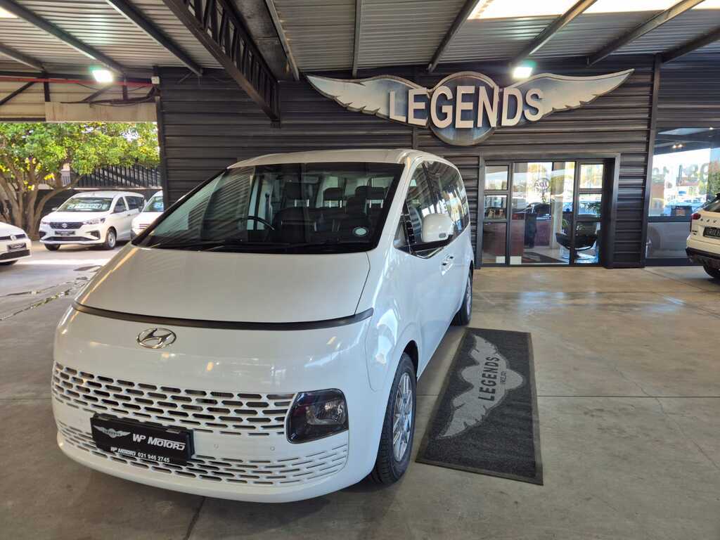 HYUNDAI STARIA