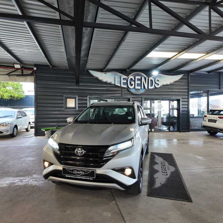 TOYOTA RUSH