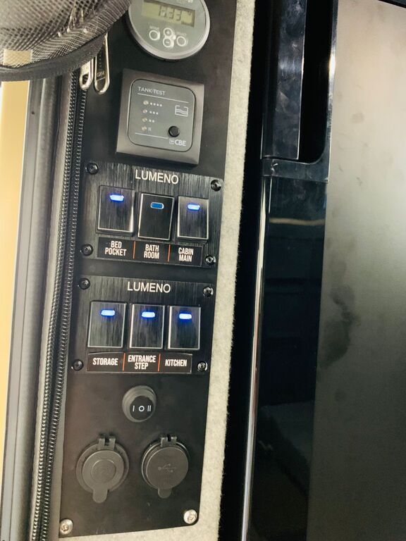 Thumbnail Image Thumbnail Image