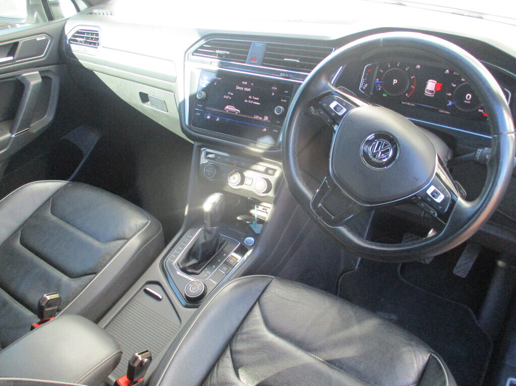 Volkswagen Tiguan - View 10