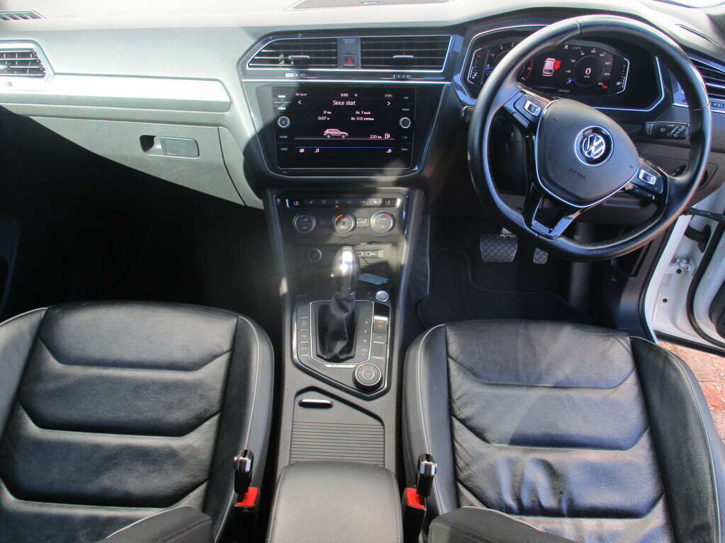 Volkswagen Tiguan - View 11