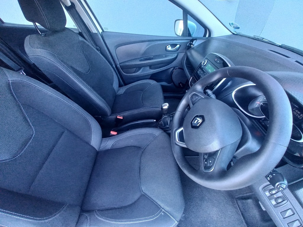 Renault Clio Iv - View 10