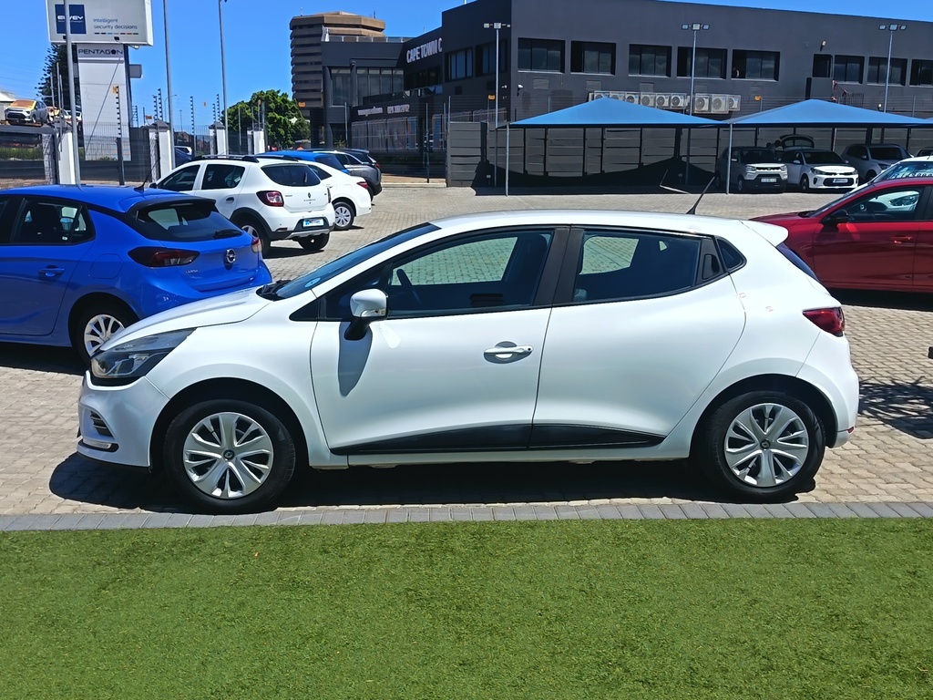 Renault Clio Iv - View 4