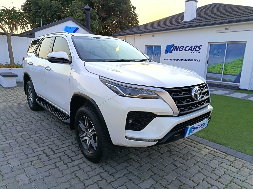 Toyota Fortuner VI 2.4GD-6 Raised Body Auto