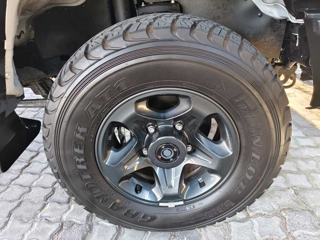 Toyota Land Cruiser Pick Up - View 18