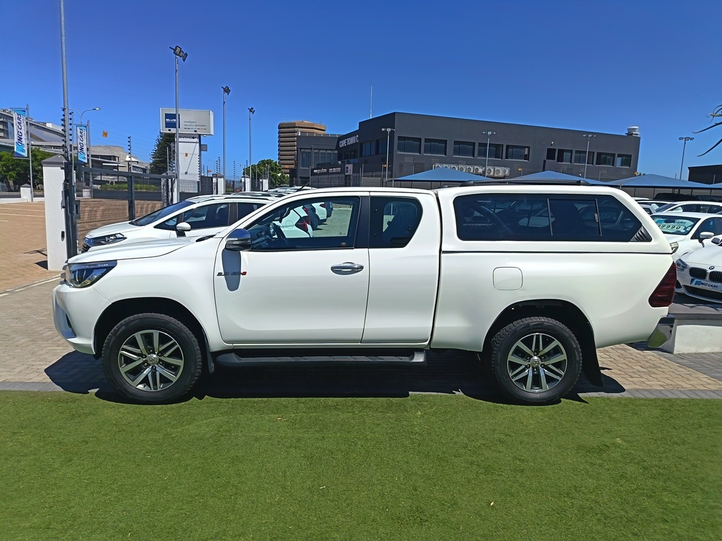 Toyota Hilux - View 4