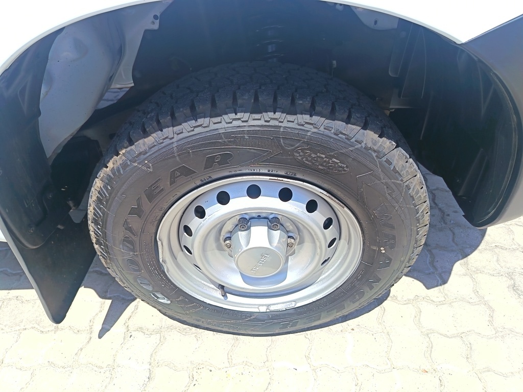 Isuzu D-max - View 9