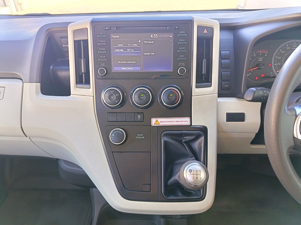 Toyota Quantum - View 13