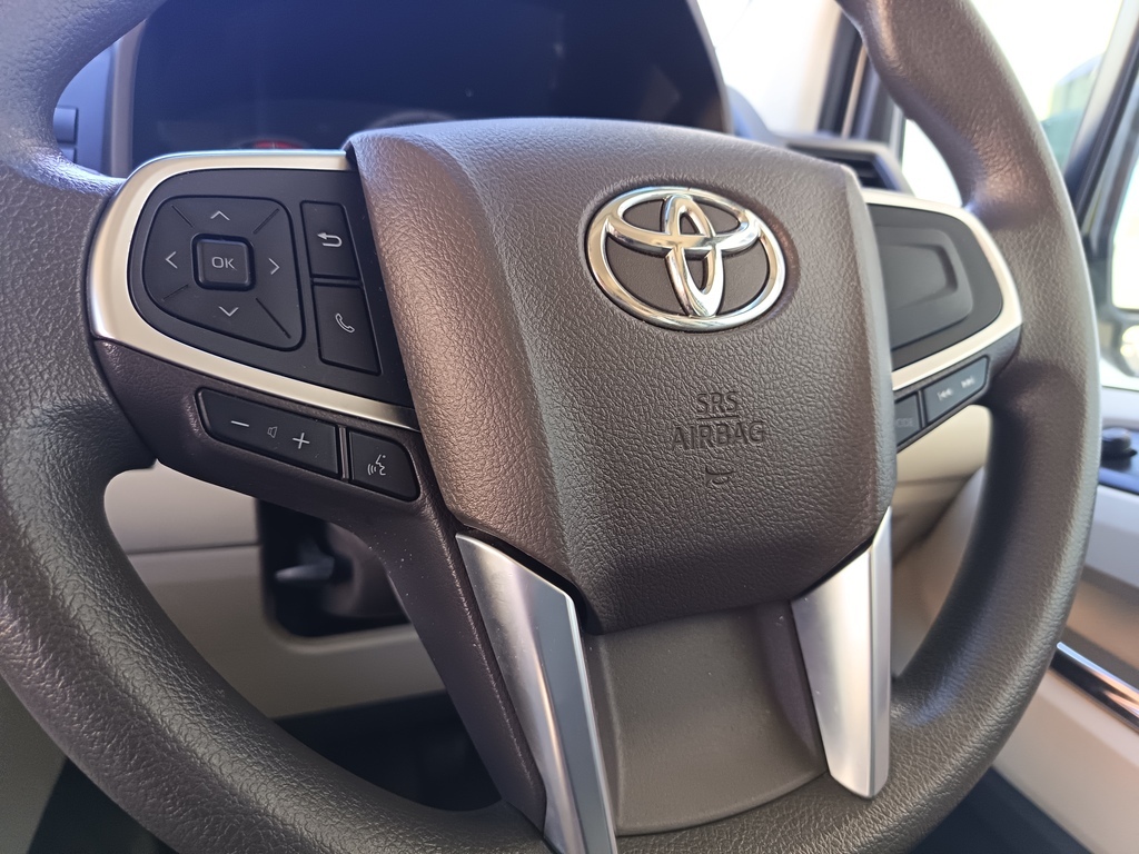 Toyota Quantum - View 14