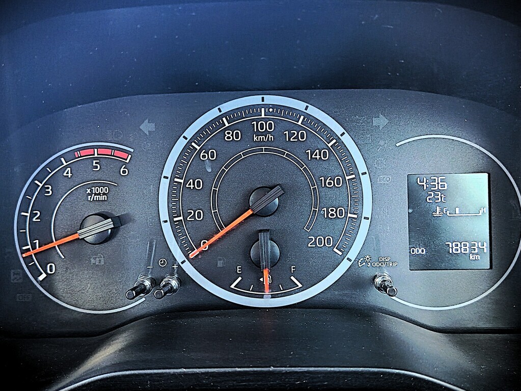 Toyota Quantum - View 15