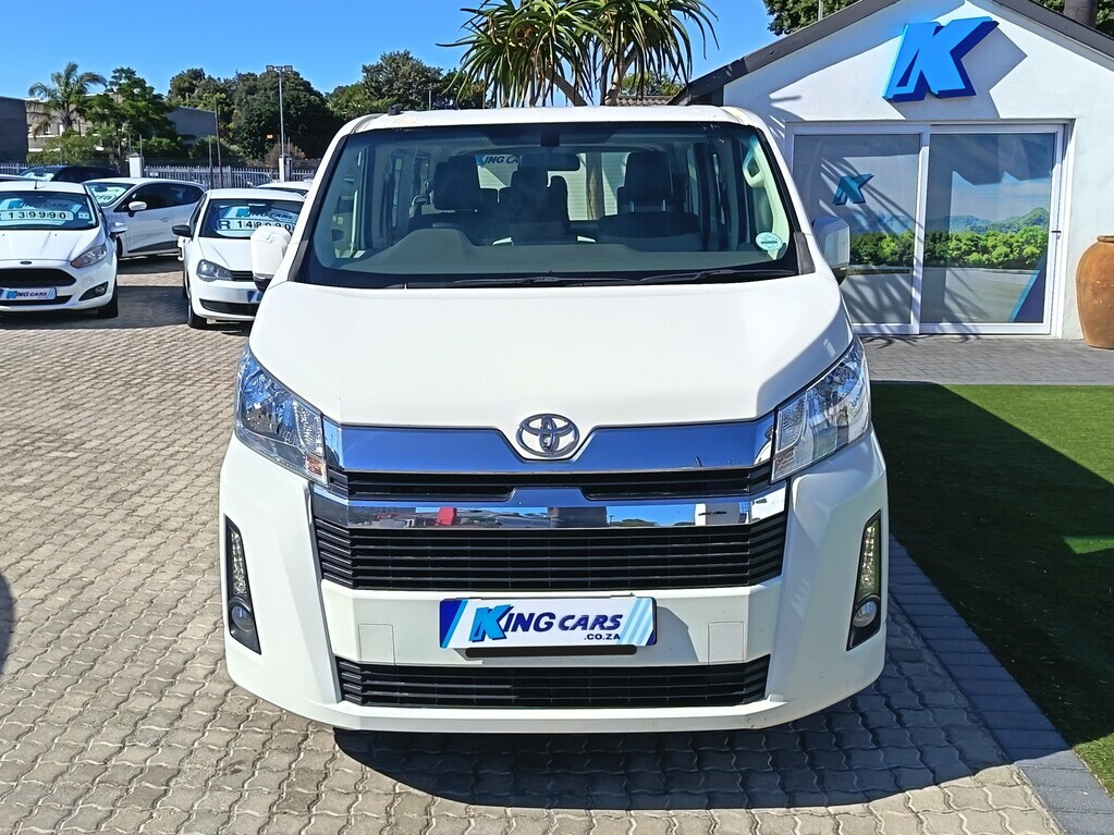 Toyota Quantum - View 2