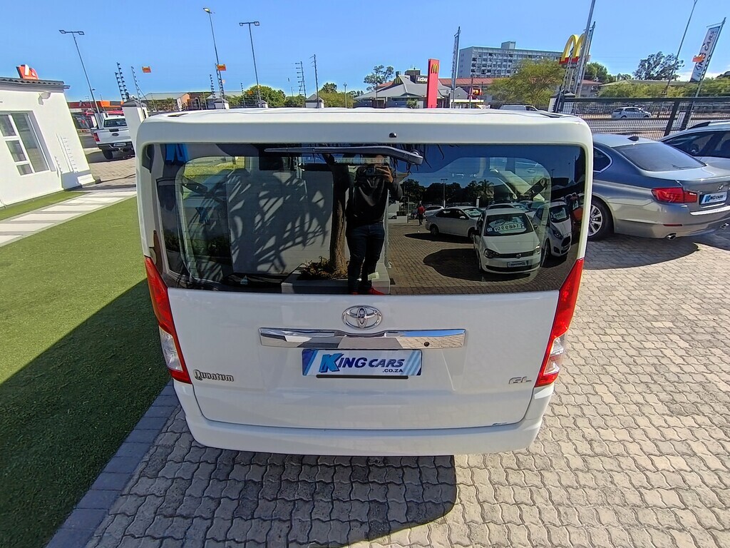 Toyota Quantum - View 6