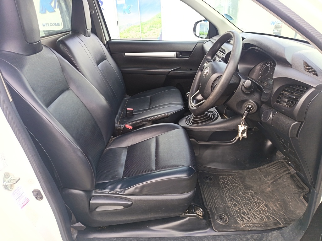 Toyota Hilux - View 9