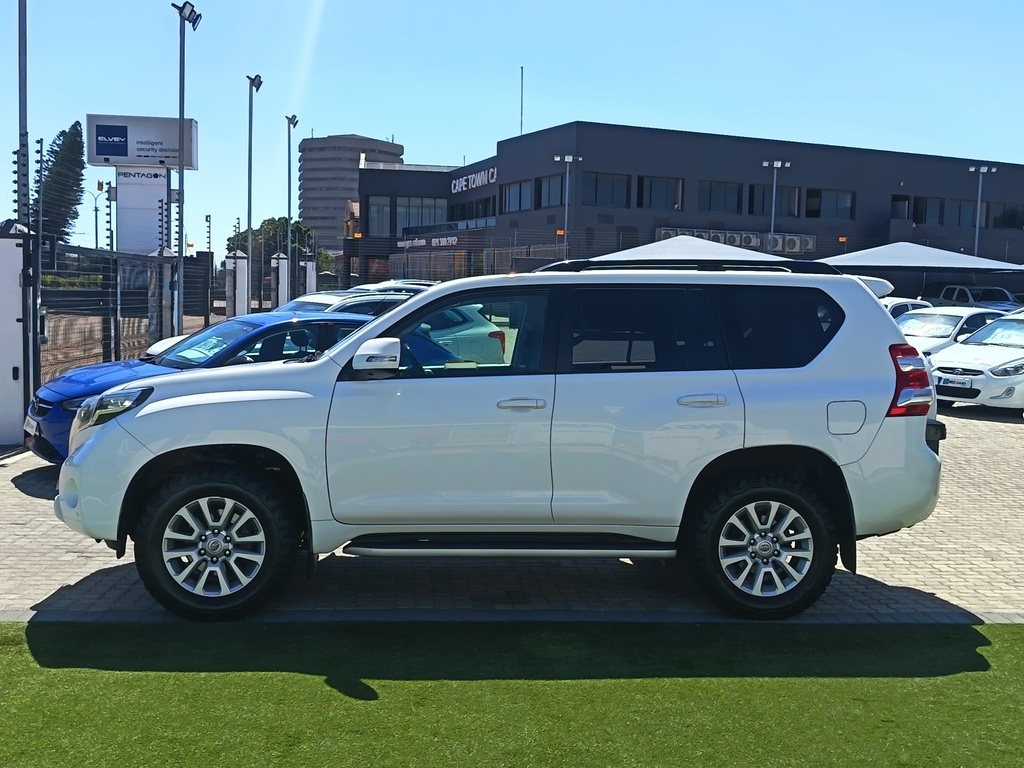 Toyota Prado - View 4