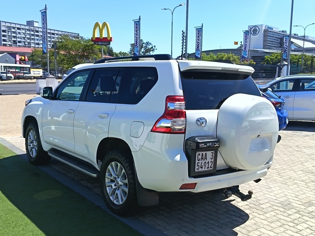 Toyota Prado - View 5