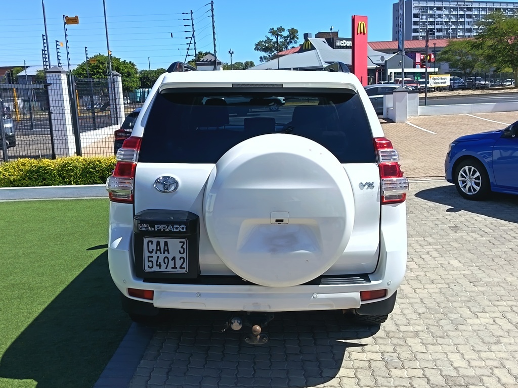 Toyota Prado - View 6