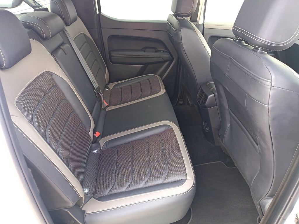 Volkswagen Amarok - View 11