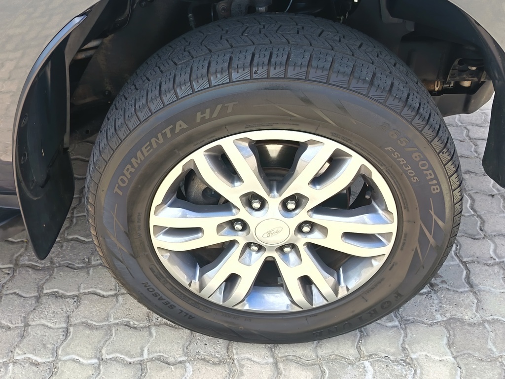 Ford Everest - View 9
