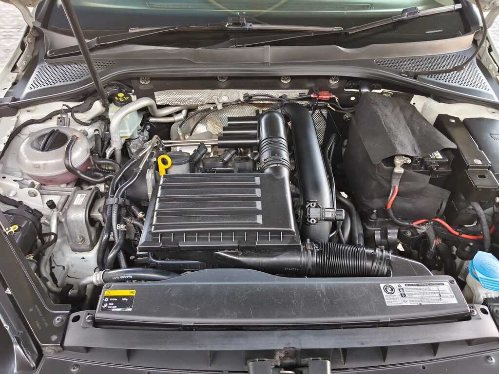 Volkswagen Golf 7 - View 16