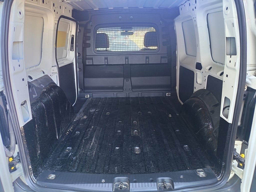 Volkswagen Caddy - View 12