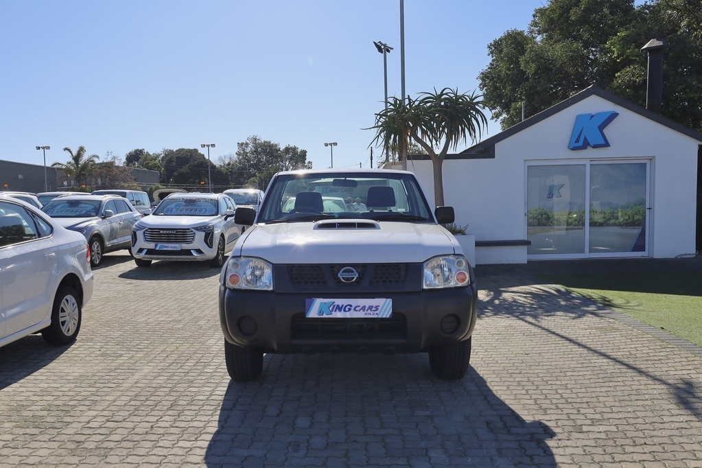 Nissan Hardbody - View 3