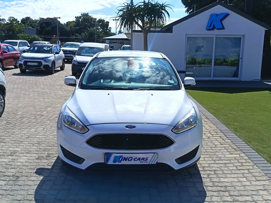Ford Focus - View 2
